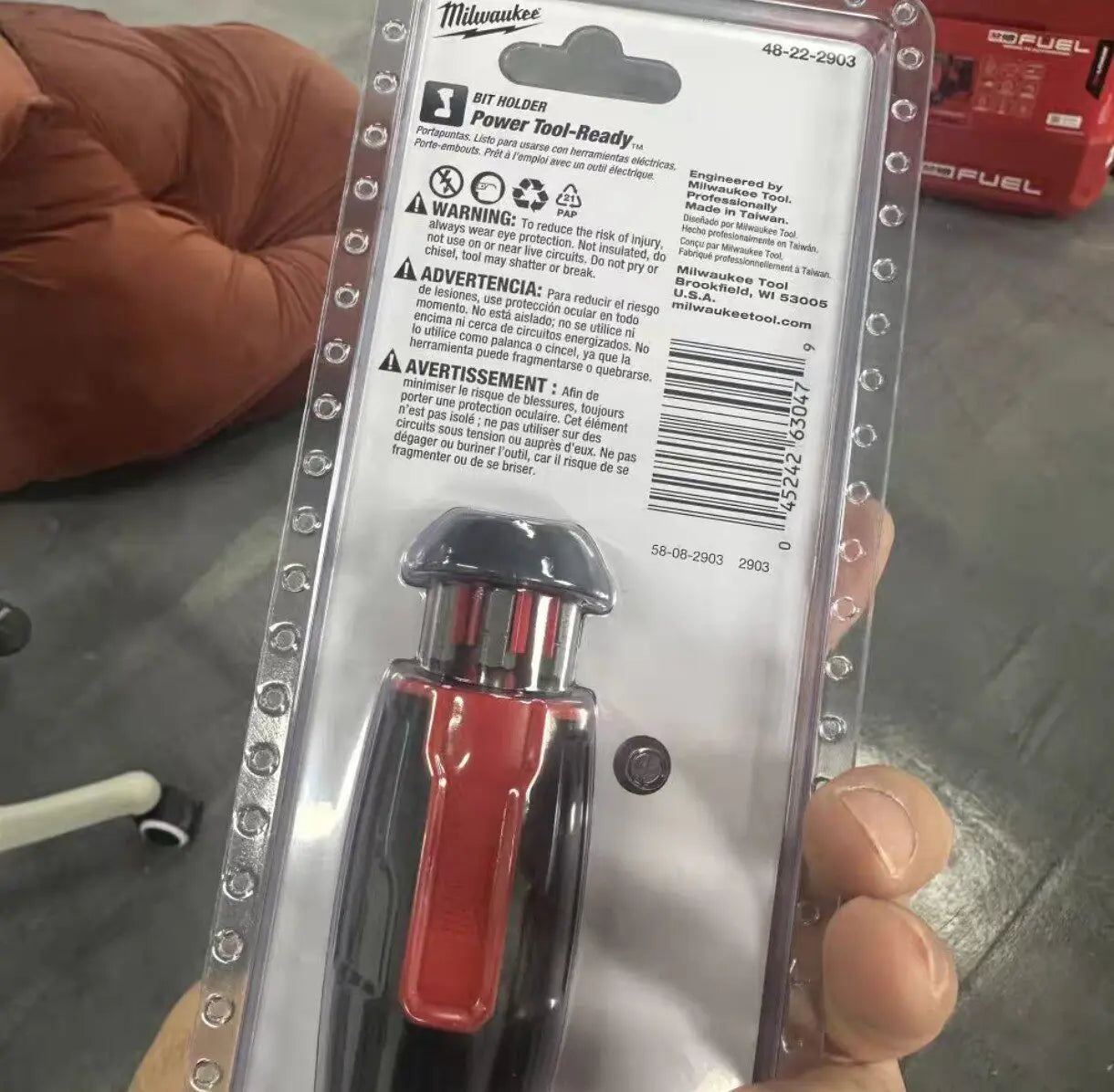 Milwaukee 48-22-2913 8-in-1 Multi-Bit Screwdriver Heavy-Duty Ratcheting Tool for Contractors & DIY Repairs