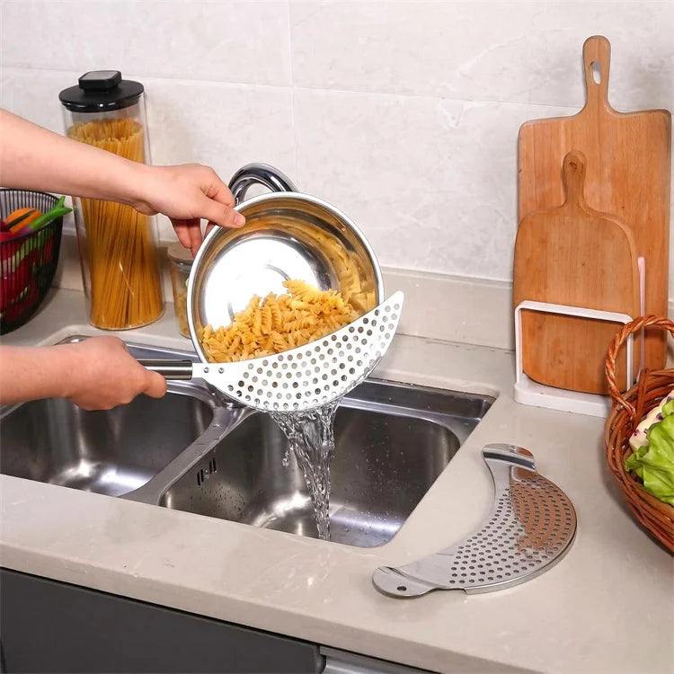 Stainless Steel Pot Strainer Kitchen Colander with Handle Held Crescent Drainer Pan Crescent Pot Strainer Pasta Noodles Strainer