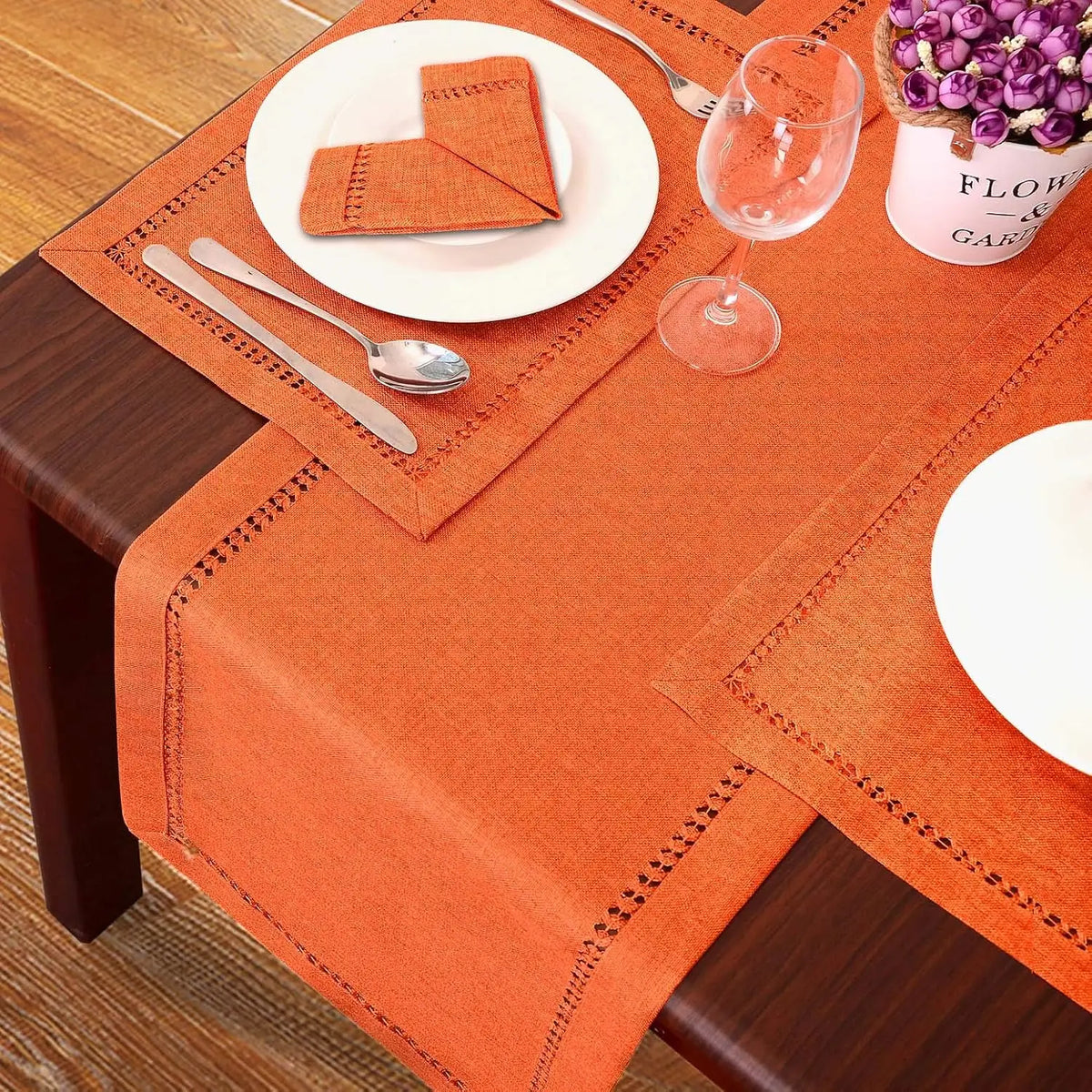 32CMX183CM Cotton Linen Hollow Table Runner,Rustic Farmhouse Kitchen Dining Table Decoration For Home Picnics Wedding Party