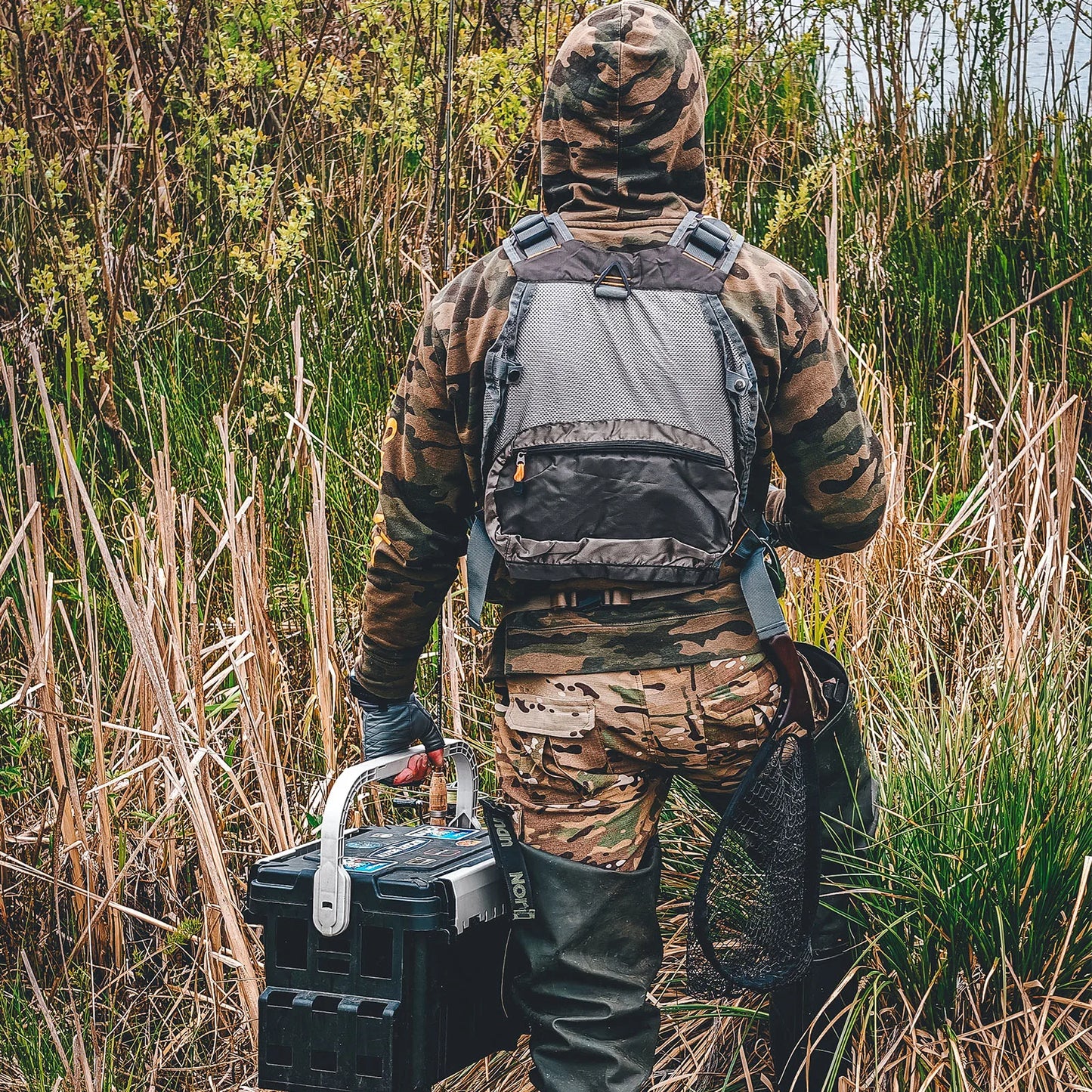 Fly Fishing Vest for Men Women, Comfortable Adjustable Fishing Vest with Multi-Pockets
