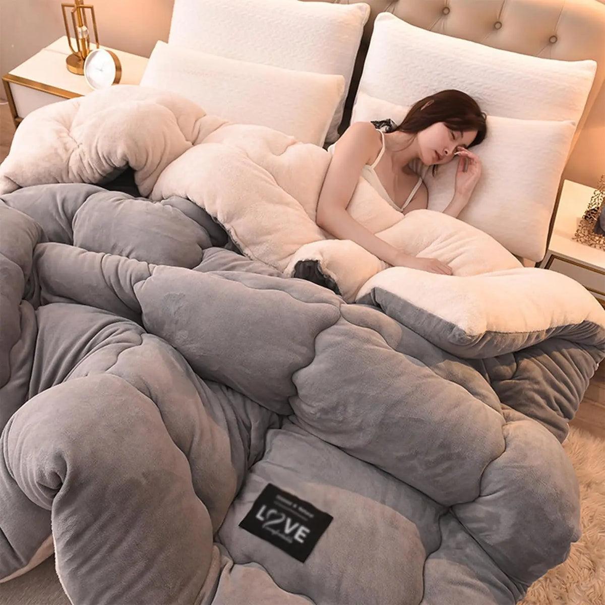 Plush Flannel Fleece Winter Bedding Comforter For Cozy Nights
