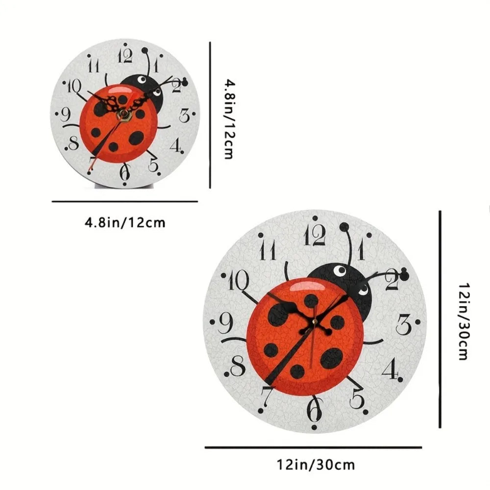 One Pack Animal Ladybug Pattern Decorative Hanging Clock, No Ticking, Silent Hanging Clock, Decorate Living Room, Bedroom, Offic