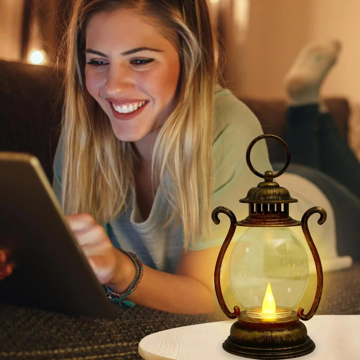 Retro Desk Lamp Battery Powered LED Retro Portable Lantern Home Decor Lights LED Tent Light For Living Room Patio Festival Decor
