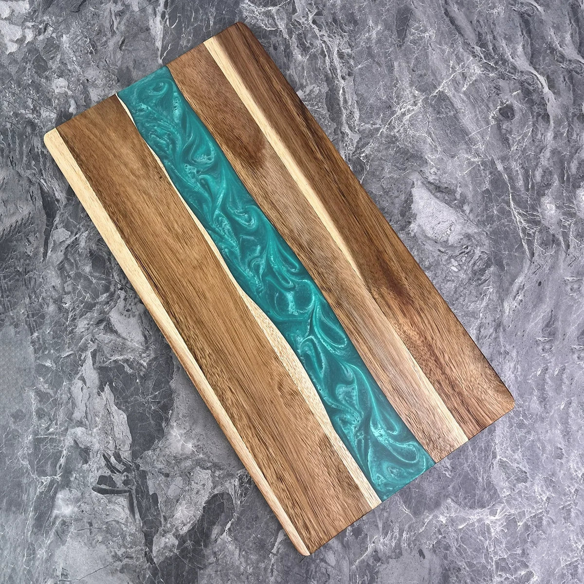 Expoxy Resin Blue River Pattern Charcuterie Board for Bread Vegetable Fruit Meat Acacia Wood Decorative Board Challah Board