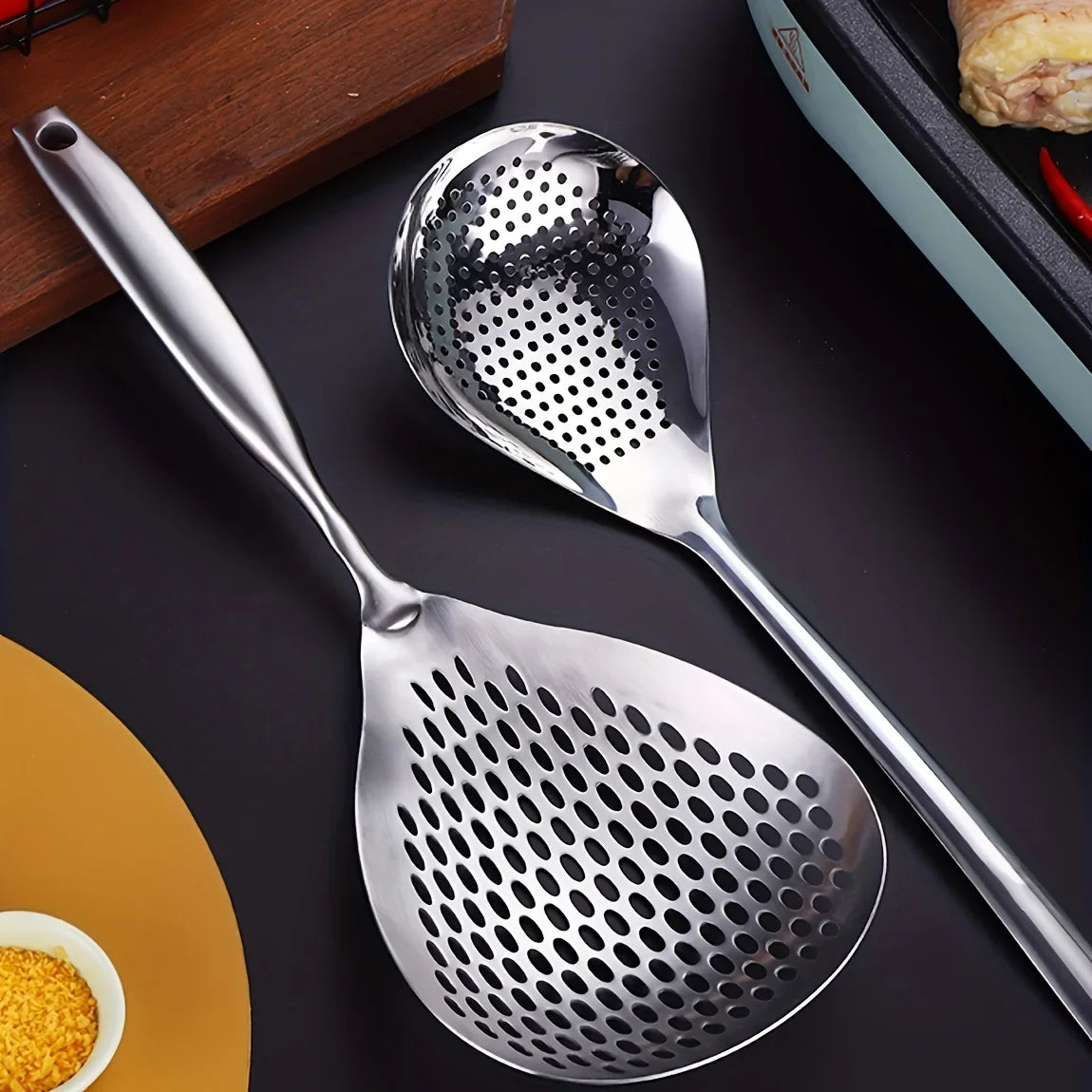 201 Stainless Steel Kitchenware Cooking Strainer with Wood Handle Pepper Seasoning Colander Sieve Utensils Filter Scoop Spoons