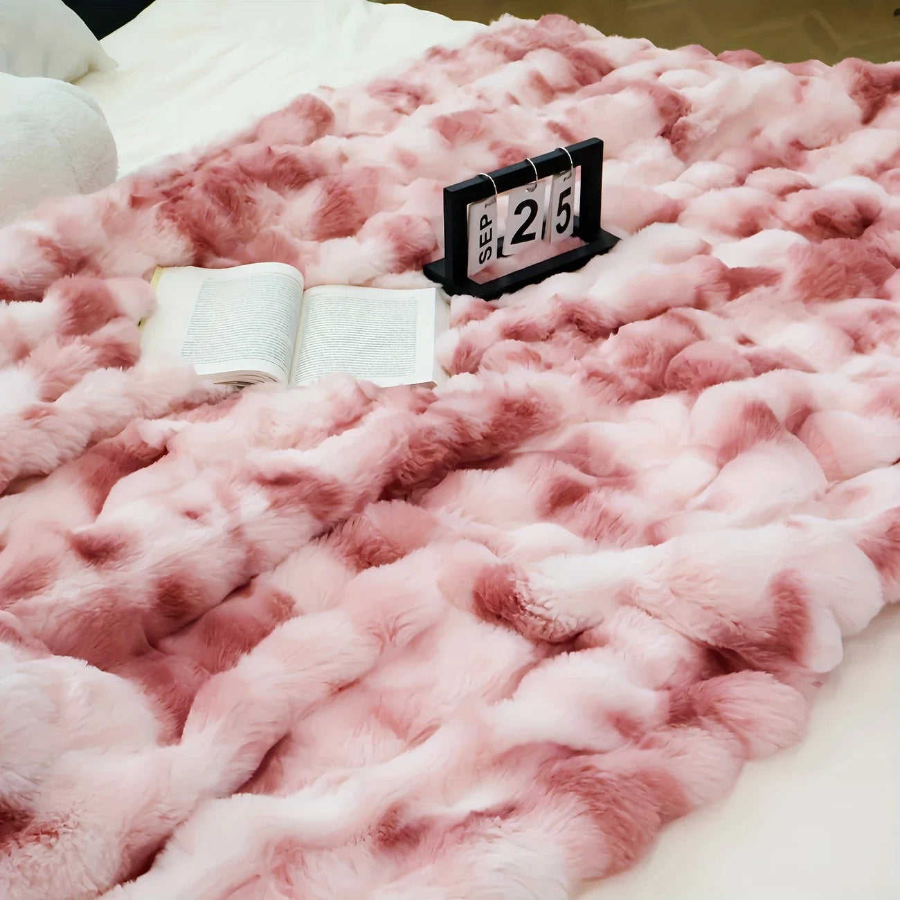 Fluffy Bubble Fleece Throw Blanket For Cozy Couch Decor