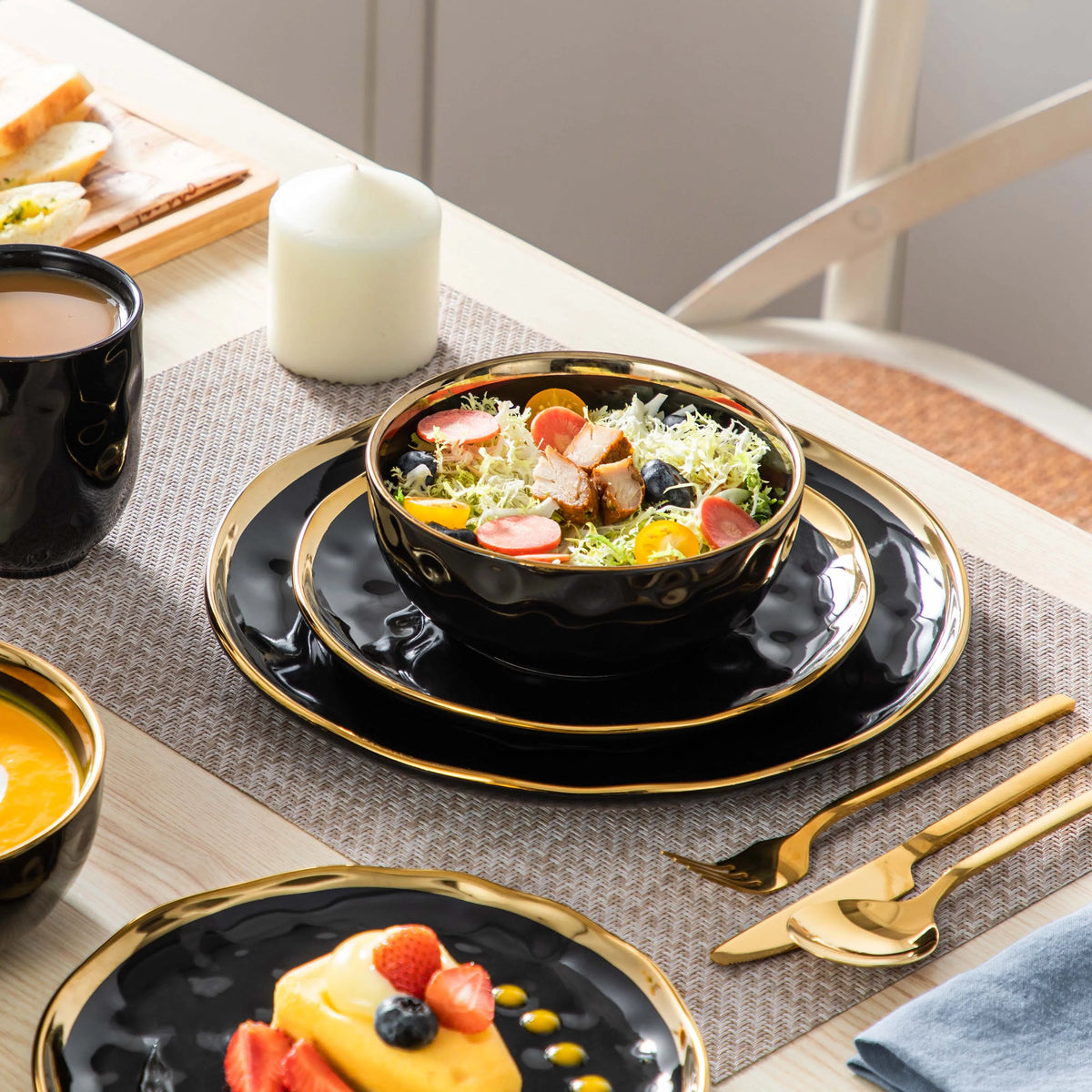 Premium Ceramic Dinnerware Set With Contemporary Decorative Rim Design