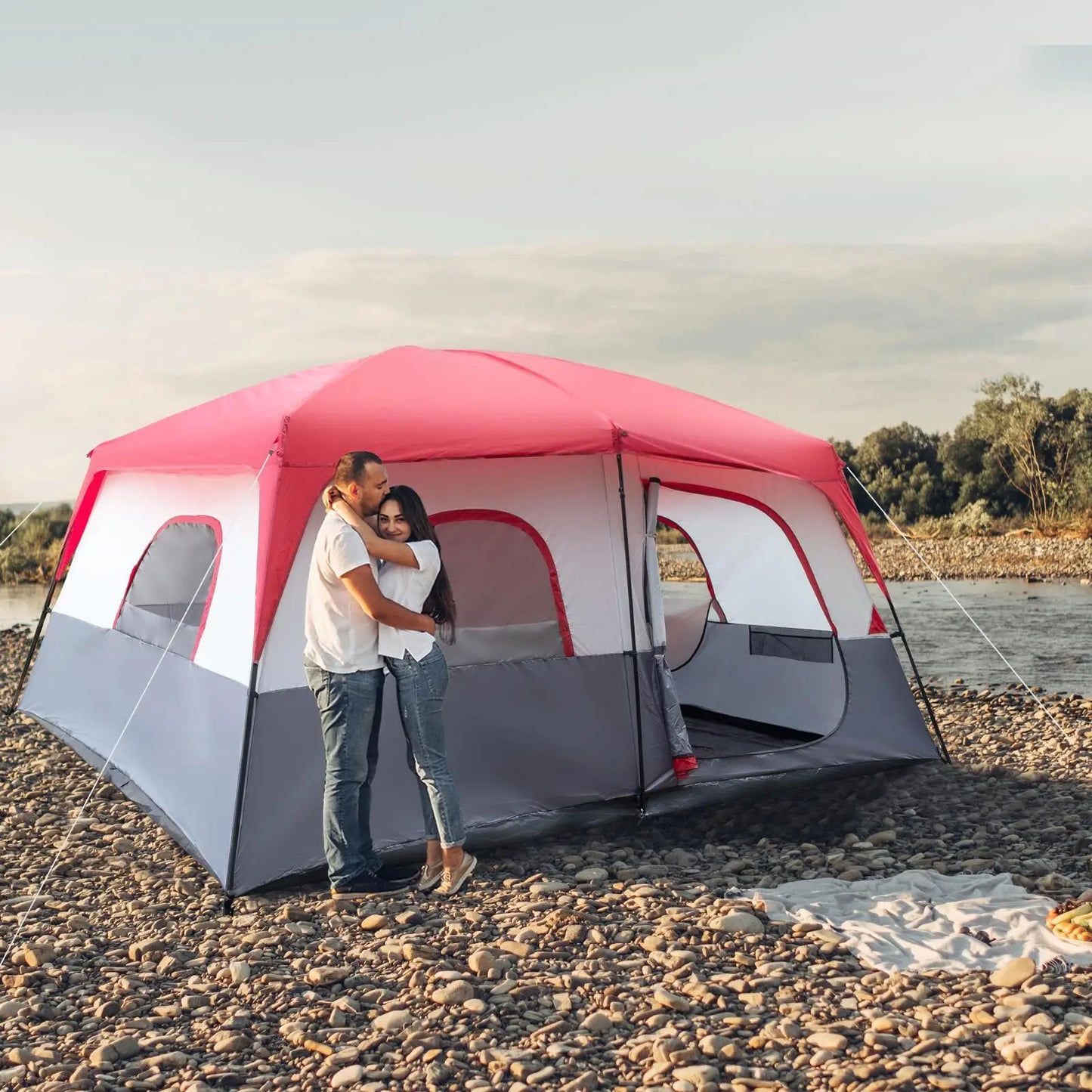 Durable Polyester Cabin Tent With Fiberglass Poles Shelter