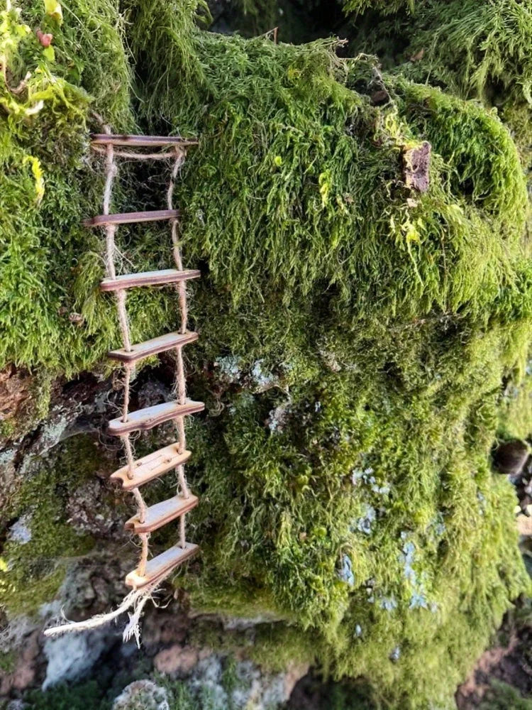 Wooden Fairy Bridge Rope Ladder, Miniature Fairy Garden Decor for Home Courtyard & Mini Landscape, Photography Prop Accessory
