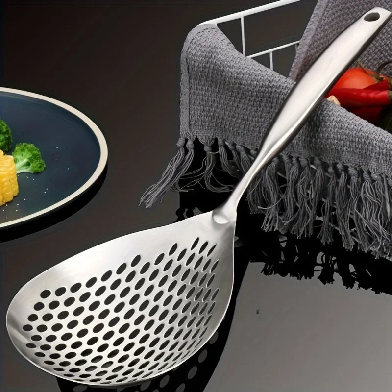 201 Stainless Steel Kitchenware Cooking Strainer with Wood Handle Pepper Seasoning Colander Sieve Utensils Filter Scoop Spoons
