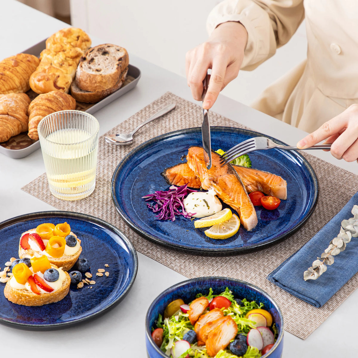 Malacasa Reactive Glaze Stoneware Dinnerware Set For Dining