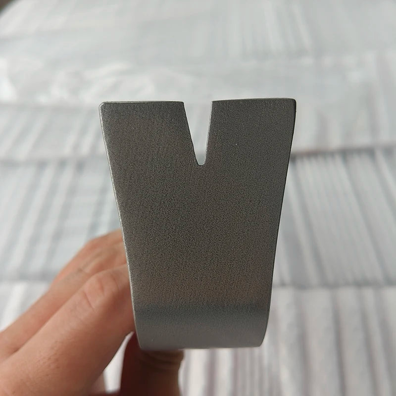 Milwaukee 4932478253 12" Heavy Duty Wrecking Bar ShockShield Anti-Vibration Grip Industrial Grade Pry Bar