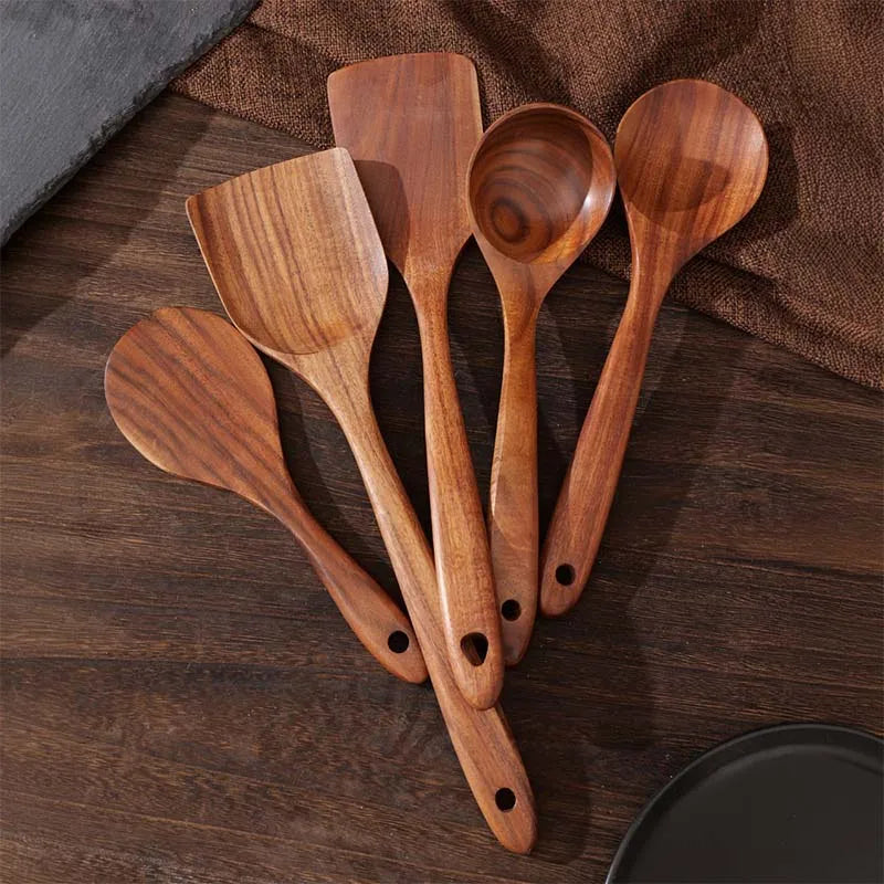 Natural Wood Kitchen Tool Set, 5 Pieces - Includes Spoon, Spatula & Slotted Spoon for Festive Family Meals & Baking